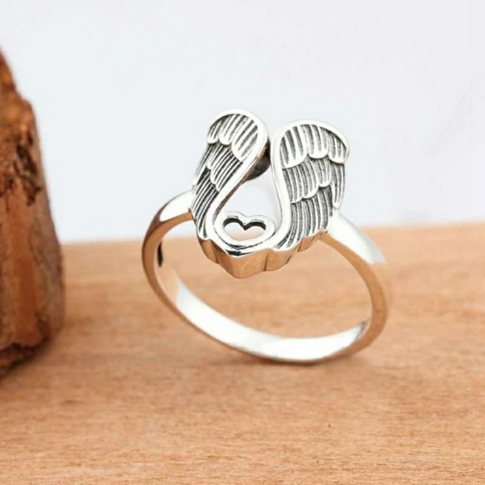 Angel’s Wings Heart Shape Ring